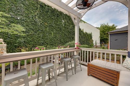 Charming Dayton Home Walk to River and Downtown! in Dayton, USA