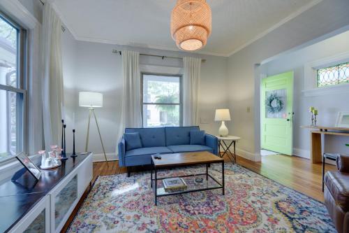 Charming Dayton Home Walk to River and Downtown! in Dayton, USA
