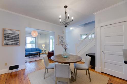 Charming Dayton Home Walk to River and Downtown! in Dayton, USA