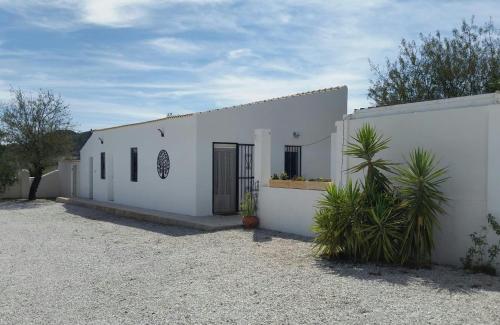 B&B Oria - Immaculate Casa 2 bed 2 bath with pool Casa Oriana Oria Almeria - Bed and Breakfast Oria