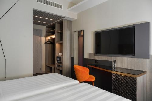 Twin Room image 1