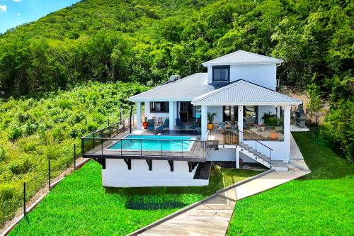 Villa de 3 chambres avec vue sur la mer piscine privee et jardin clos a Le Diamant a 1 km de la plage