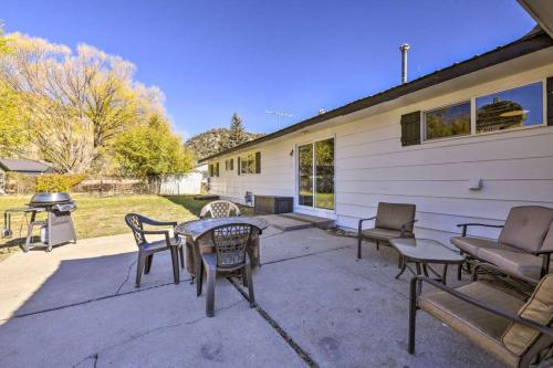 Udvendig, Stunning highly sought house w/ river access nearby in Dolores (CO)
