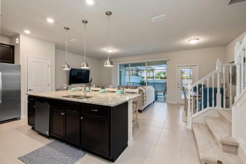 Elegant Townhome at Windsor Island Resort - 131 - image 5