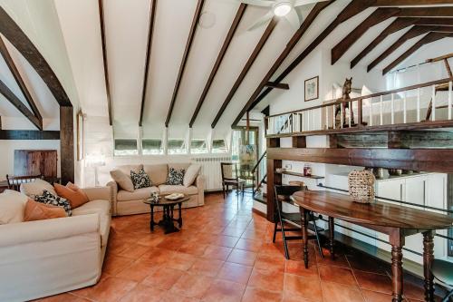  Unique Cottage Montorfano - by My Home In Como in Capiago Intimiano