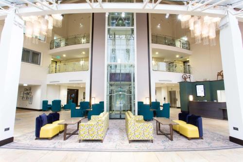 Lobby, DoubleTree by Hilton Hotel Nottingham in Old Basford