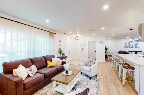 Largo Luxury in Largo, USA