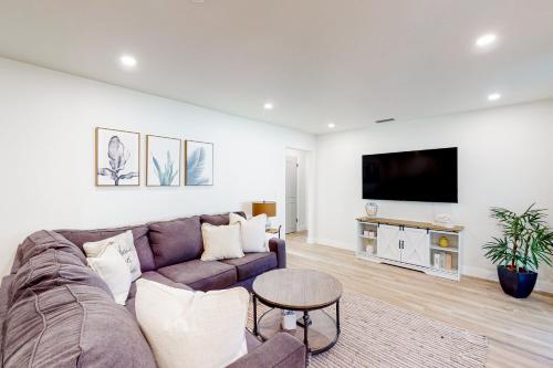 Largo Luxury in Largo, USA