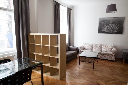 2B Pechackova family apartment with balcony by the river - image 3