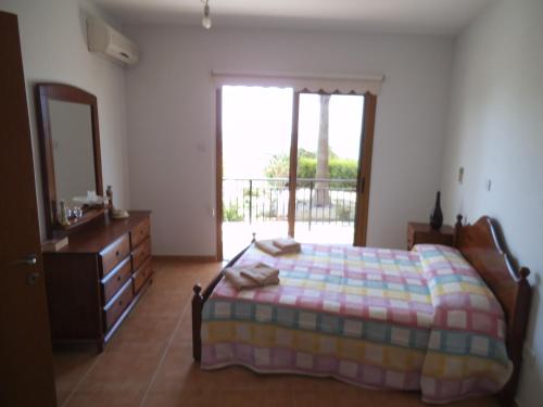 Yialos Apartments in Pissouri