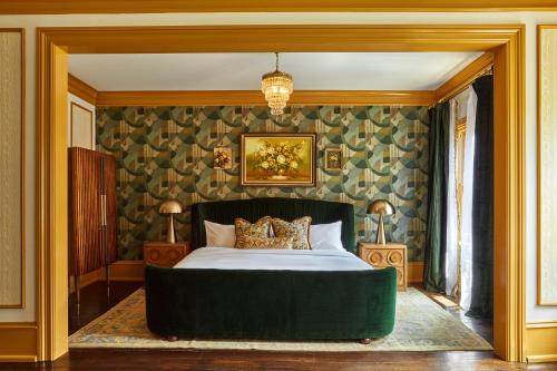 room detail thumbnail 0