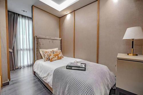 Erawan Luxury 2B2B Condo (2卧室豪华公寓古城中心)