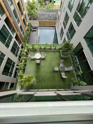 Erawan Luxury 2B2B Condo (2卧室豪华公寓古城中心)