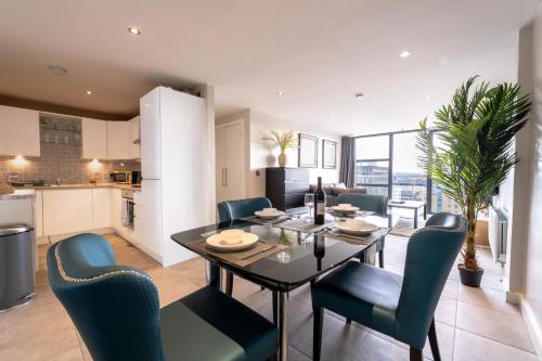 ห้องครัว, Belfast Quarters: 10th Floor Gem in แซนดี โรว์ แอเรีย