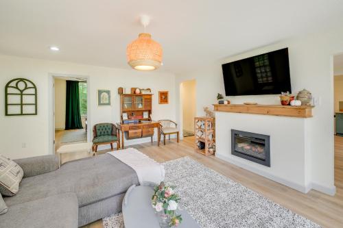 Chic Hot Springs Vacation Rental, Walk to Town! in Hot Springs, USA