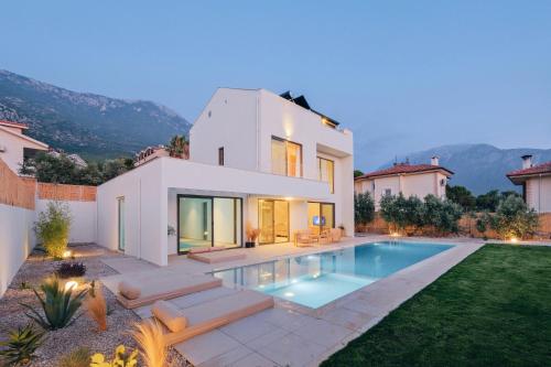 Villa Neo with Jakuzi,indoor pool,sauna and floor heating