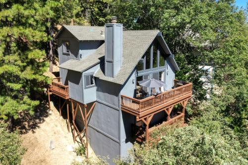 A-Frame Cabin with Game Room, Mtn Views, and Grill!