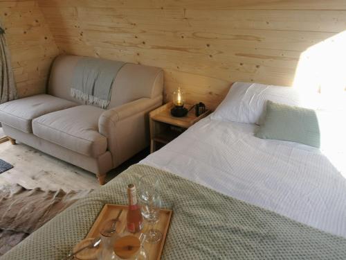 1 queen bed