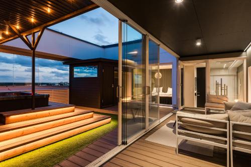 Prime Penthouse Central - jacuzzi and sauna