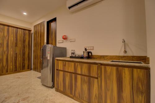 keuken, Greenstones Boutique Hotel in Koknipura
