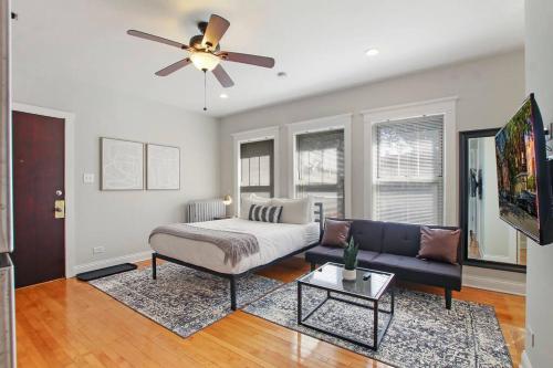 Comfy & Serene Studio Apartment - Pensacola 2W