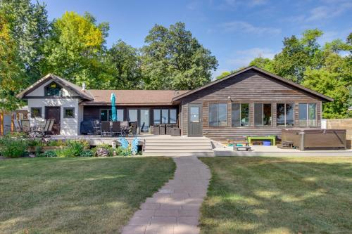 . Family-Friendly Ottertail Home on Rush Lake!