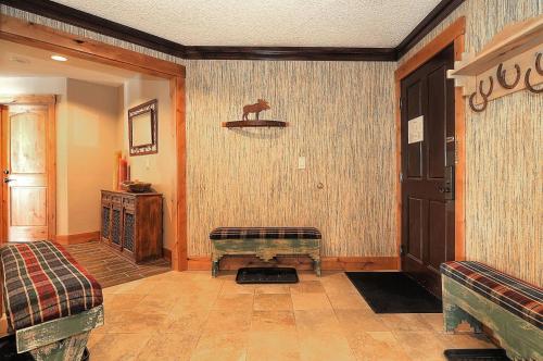 Southern Comfort - image 10