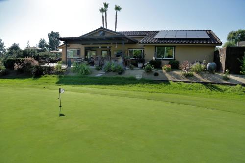 Cottage On The Greens - Stunning Golf Course Views