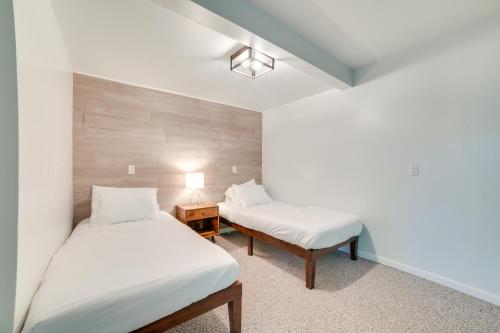 2 Mi to Lake Modern Harbor Springs Home with Grill!