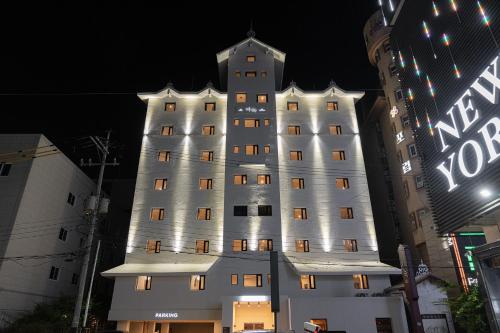 Cheonan Aank Hotel Seongjeong - Cheonan