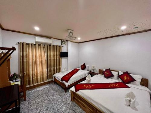 Superior Triple Room image 7