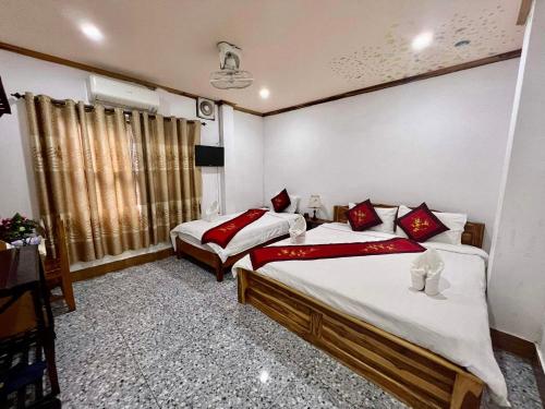 Superior Triple Room image 3