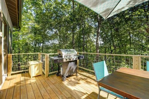 Spacious Design Lodge In Woods - Bushkill