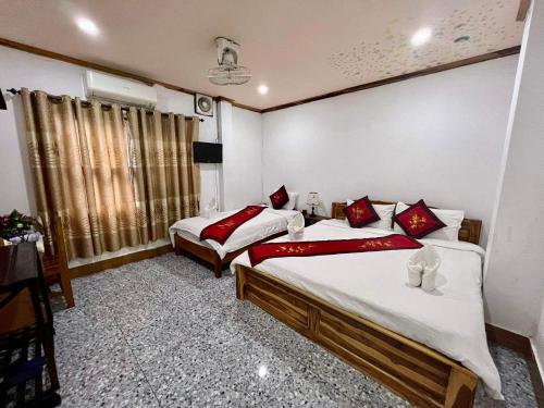 Superior Triple Room image 2