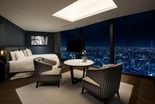 room detail thumbnail 2