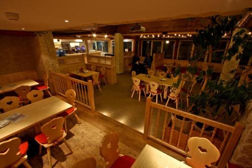 T3 Alpenhotel Garfrescha - image 2