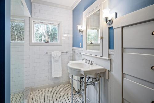 Harborwalk Upper Harborwalk Upper