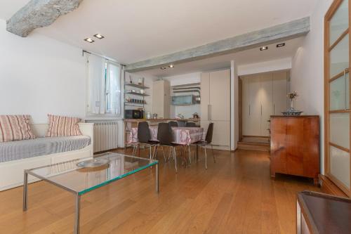 GuestHost - Pleasant Central Apartment with garden, Boloňa (fotografie 8)