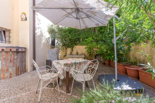 GuestHost - Pleasant Central Apartment with garden, Boloňa (fotografie 6)