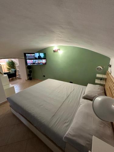 [Verdesera] Idromassaggio, Netflix, Wifi a Porta Susa, Turin (photo 10)