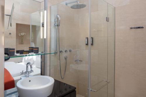 Superior Double Room image 1