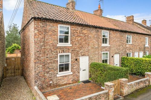 East End Cottage - Herriot Country