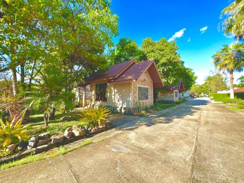 Exterior view, โรงแรมแสงทองรีสอร์ท in Sri Chiang Mai