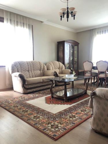 Emine Yılmaz Home