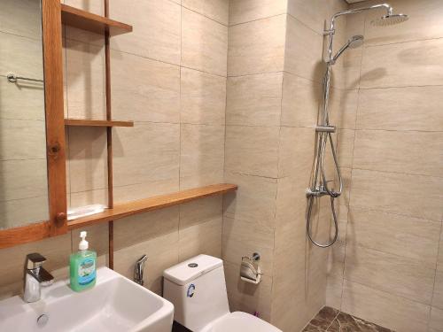 Three-Bedroom Apartment image 7