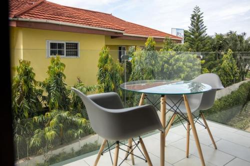 Perfect 2 Bedroom at Labone in Labone