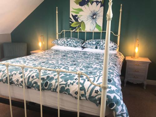 Double Room image 3