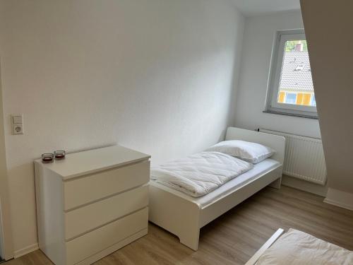 Premium Apartment 75qm 3 Zimmer Küche, Balkon, Smart TV, WiFi