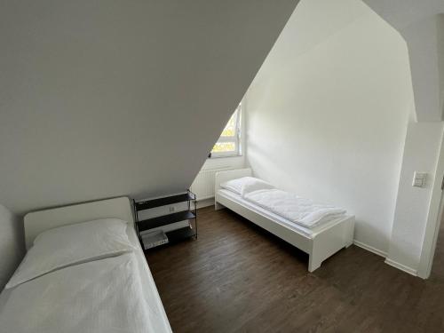 Premium Apartment 75qm 3 Zimmer Küche, Balkon, Smart TV, WiFi