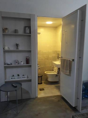 Studio In Dbayeh In A Prime Location, Wifi, 38sqm